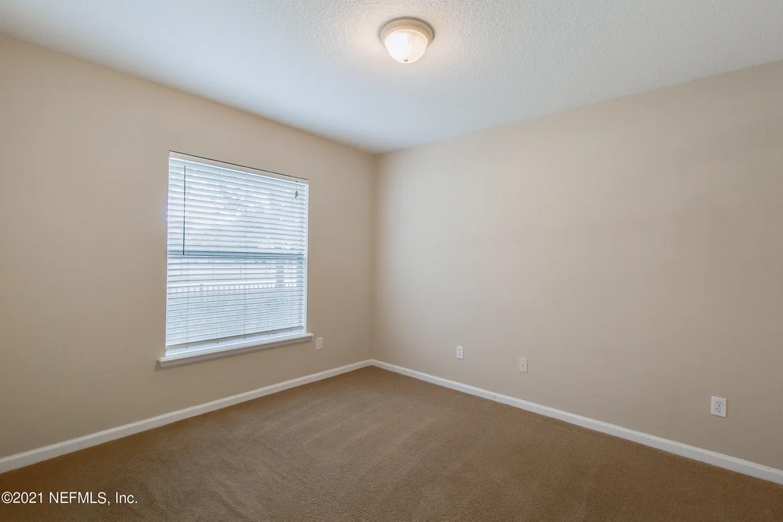 Photo of 10898 BIRCHARD Lane