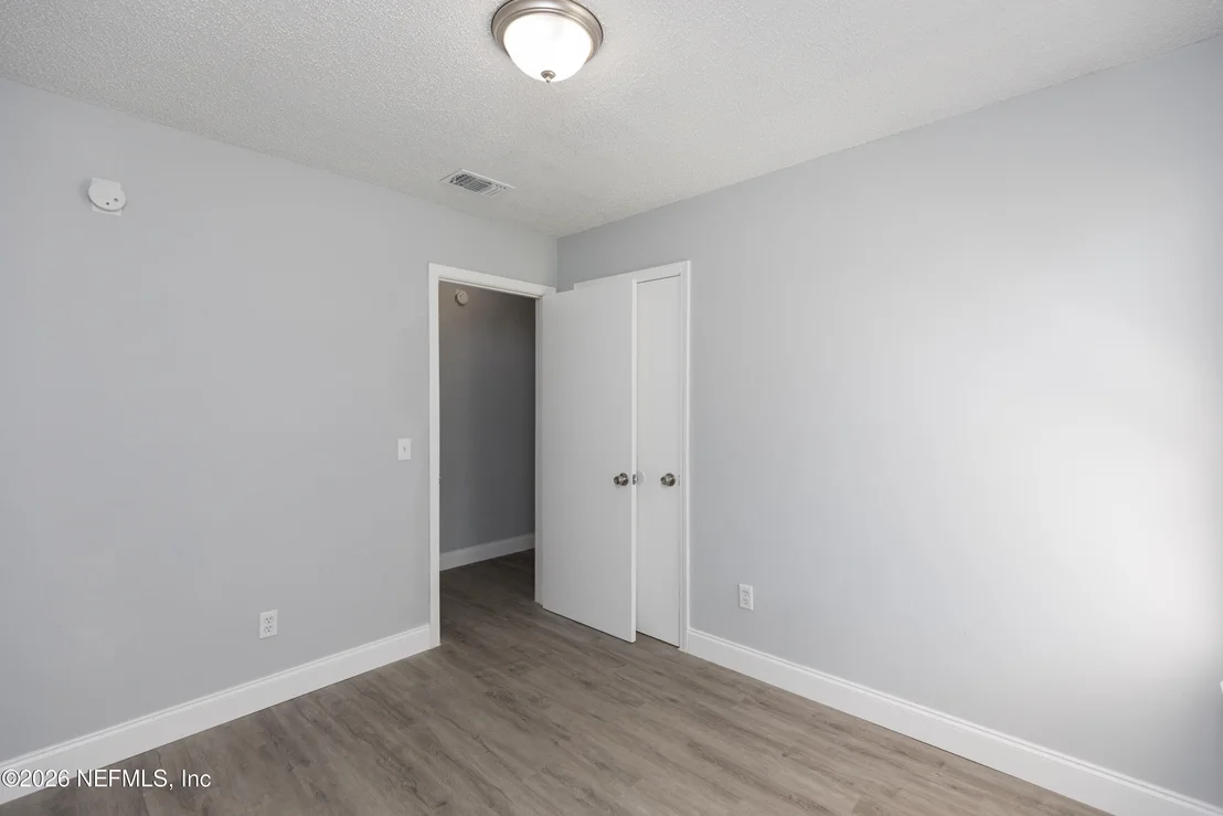 Photo of 1003 DANIEL Street