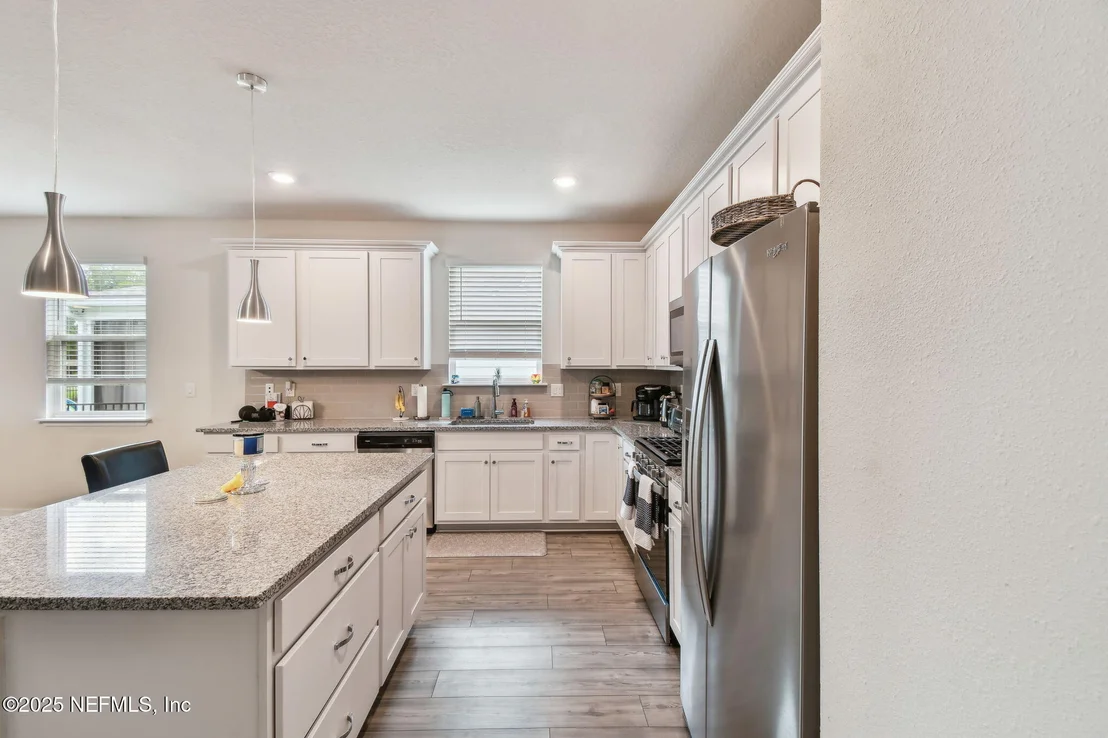Photo of 182 MYRTLE OAK Court