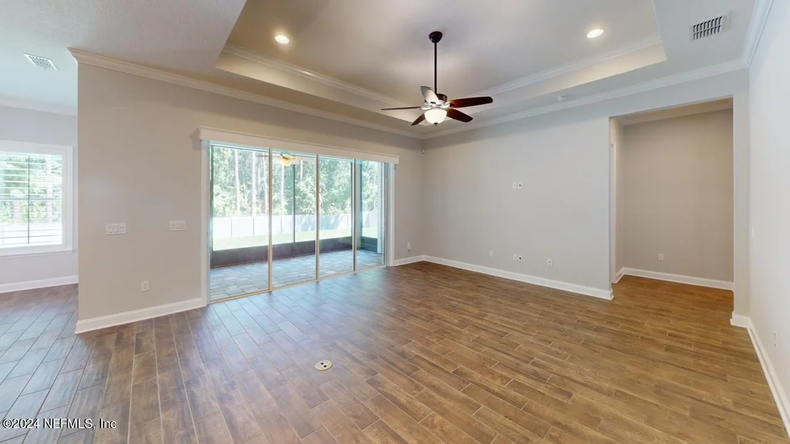 Photo of 69 LENS Court