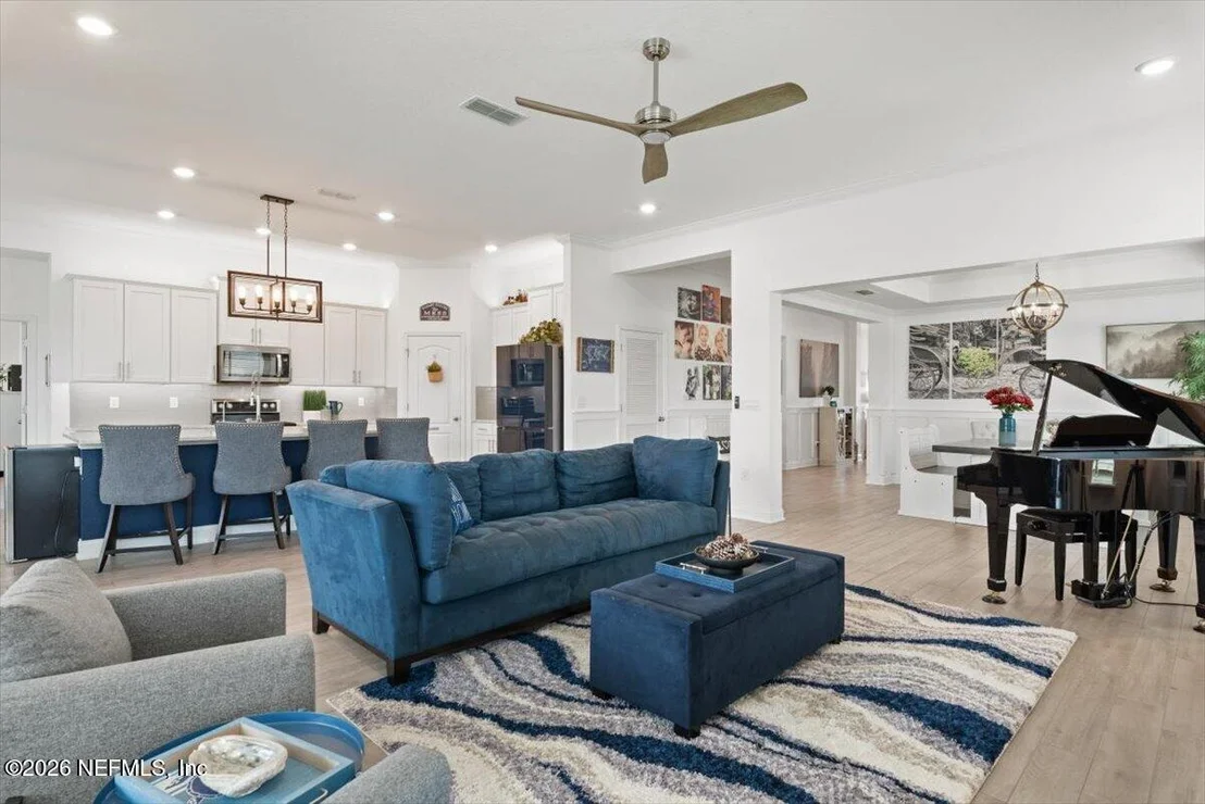 Photo of 105 GYPSUM Place