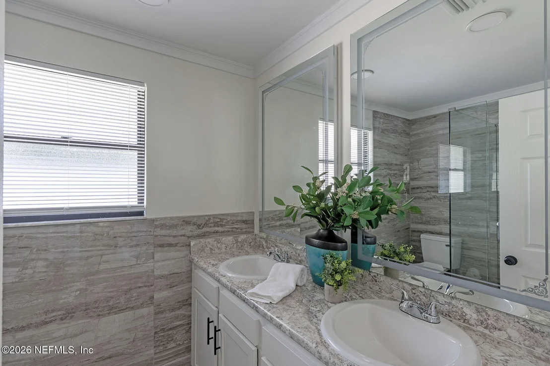 Photo of 3219 SUMMERSET Drive