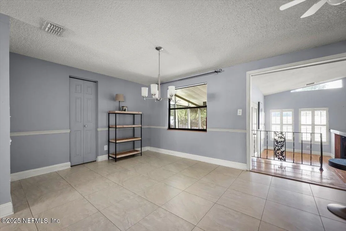 Photo of 360 CANIS Drive W