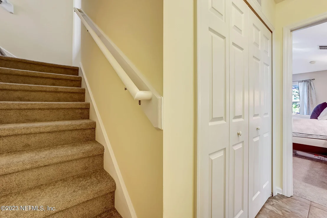 Photo of 9584 BEMBRIDGE MILL Drive