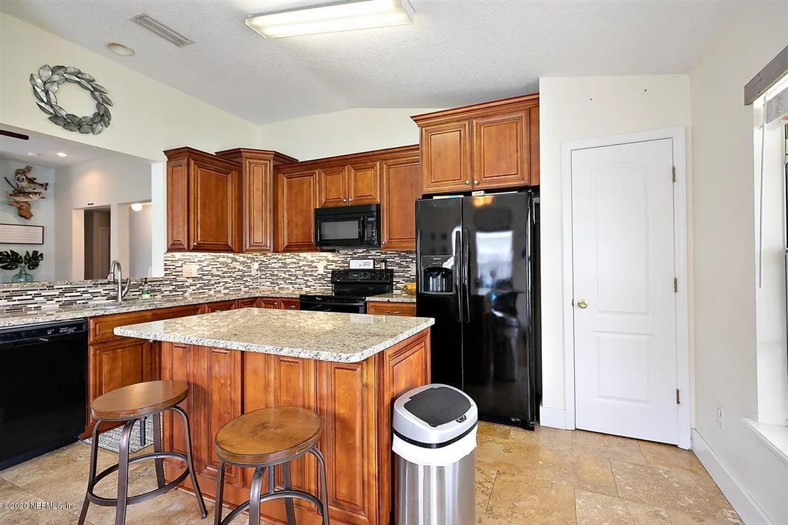 Photo of 132 STRAW POND Way