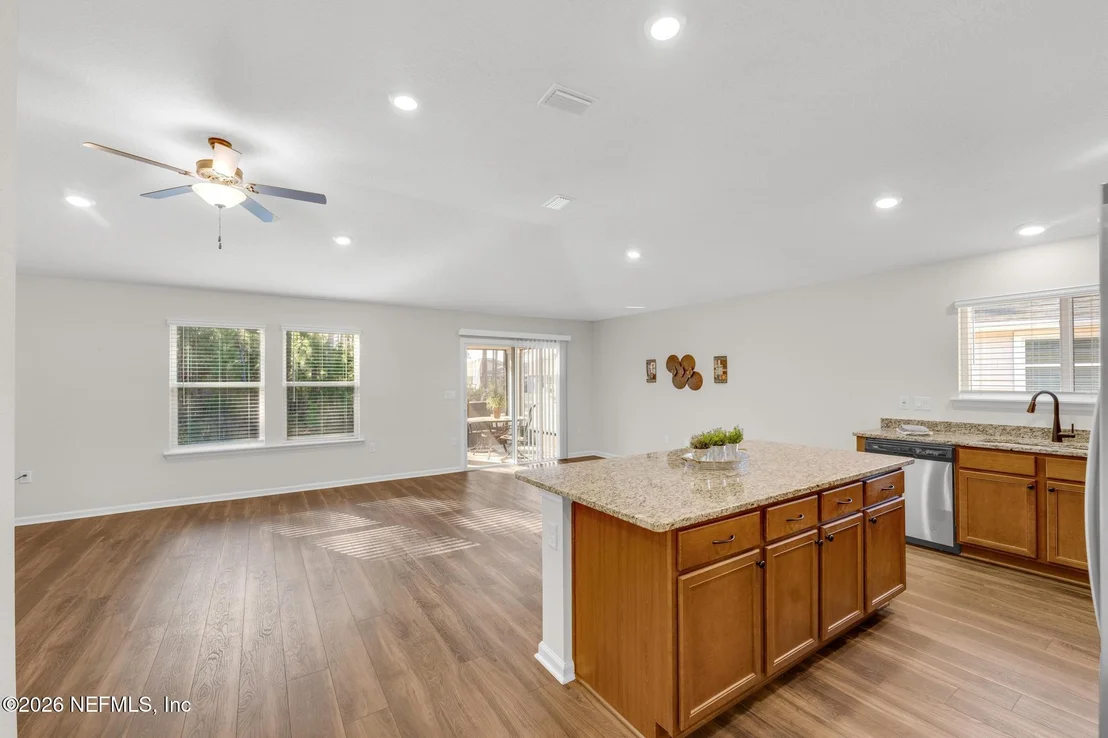Photo of 10914 STAPLETON Drive