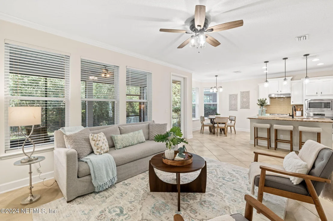 Photo of 237 SPRING PARK Avenue