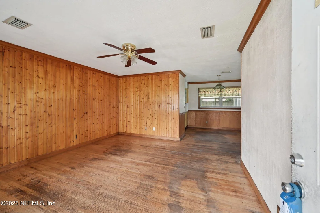 Photo of 4429 VANCOUVER Drive