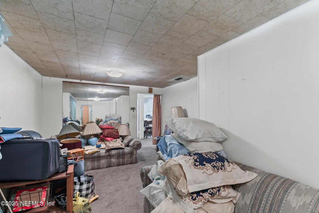 Photo of 44125 JARRETT Road