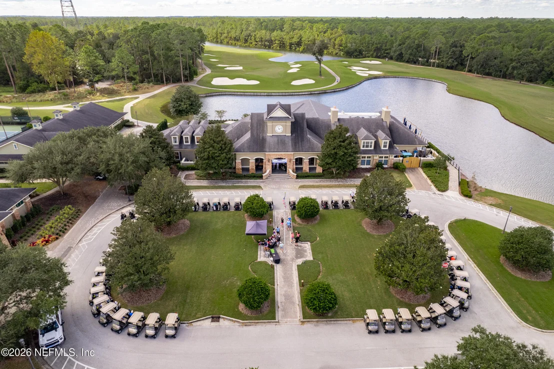 Photo of 907 BROOKHAVEN Drive