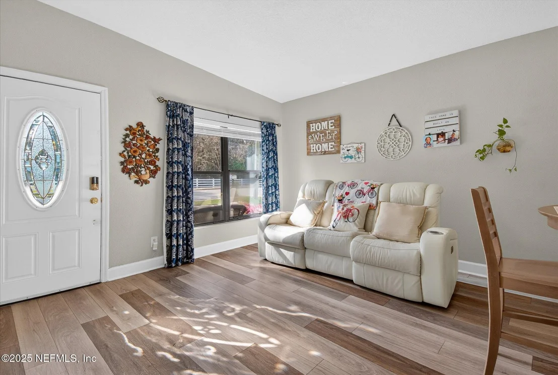 Photo of 3177 LORETTO Road