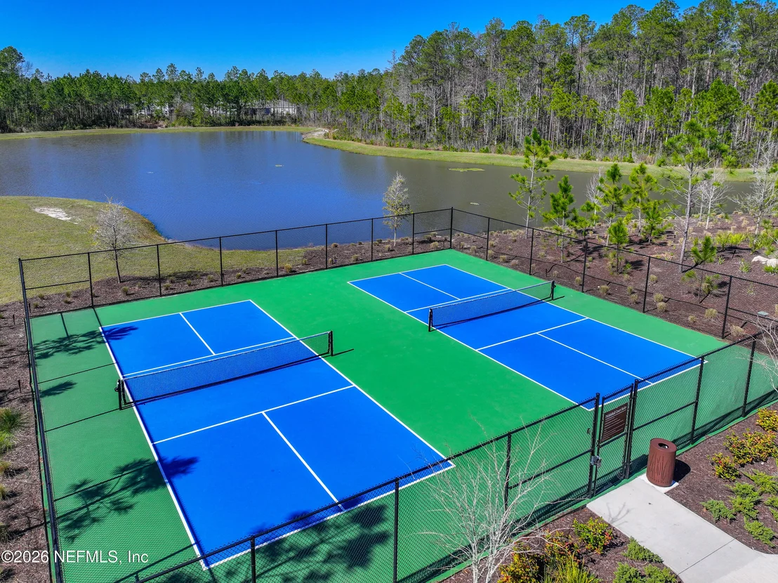 Photo of 75511 PONDSIDE Lane