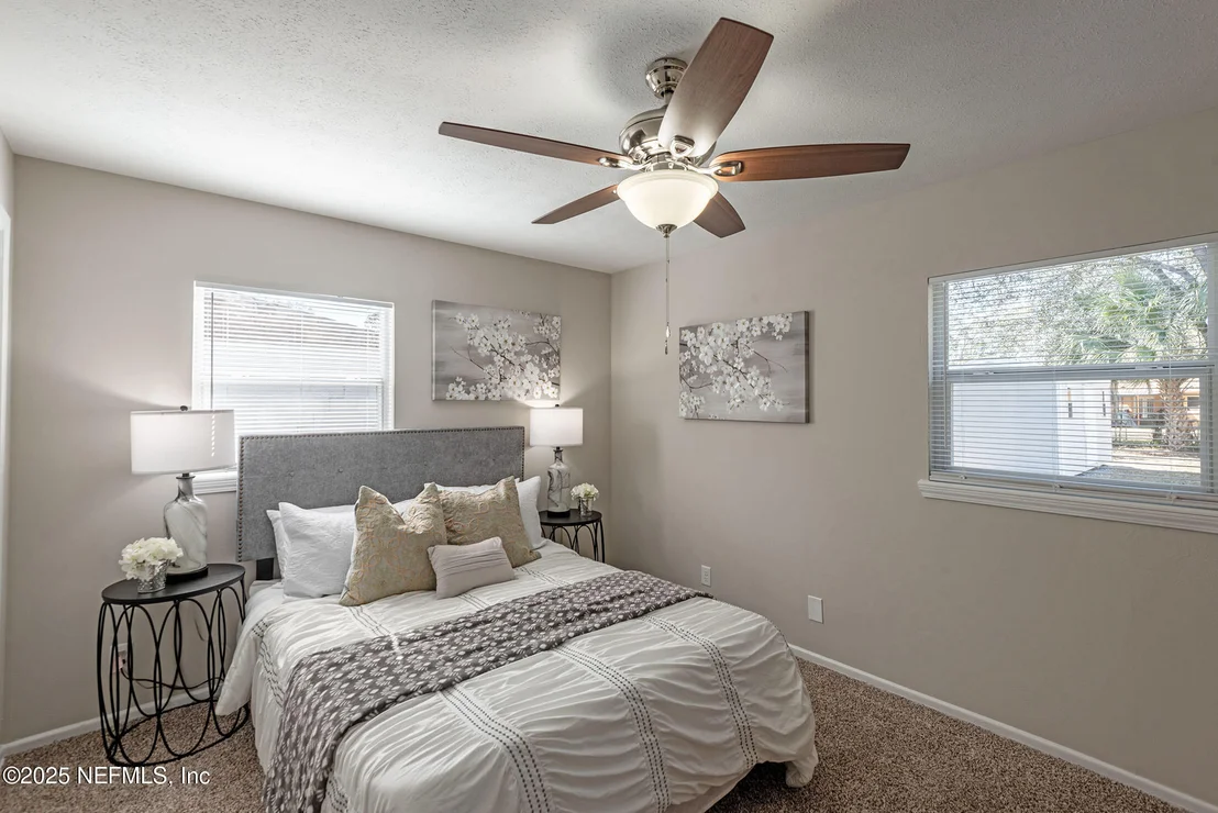 Photo of 2528 LANSDOWNE Drive