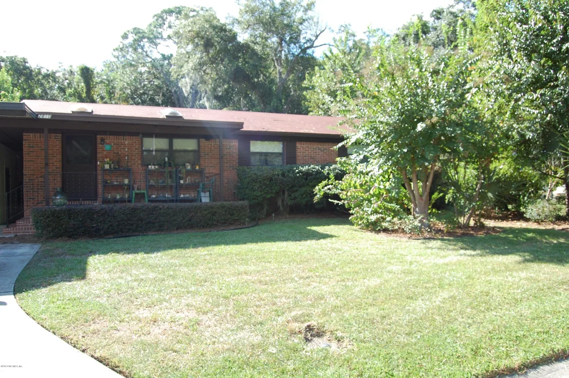 Photo of 2810 Robinette Drive