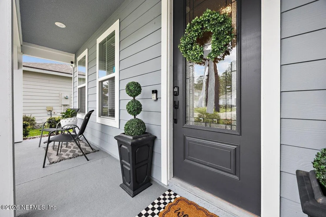 Photo of 174 MYRTLE OAK Court