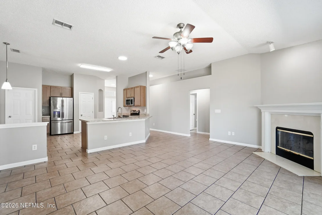 Photo of 1206 SOARING FLIGHT Way