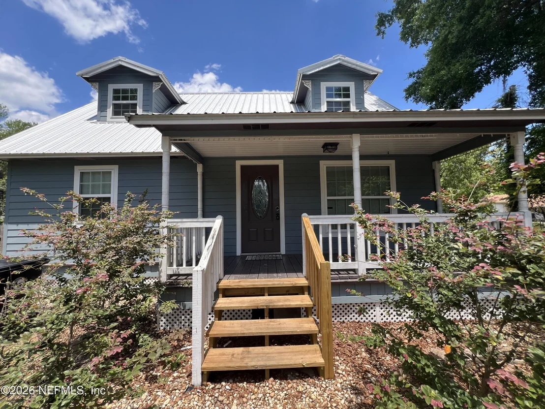 Photo of 468 TAYLOR Avenue