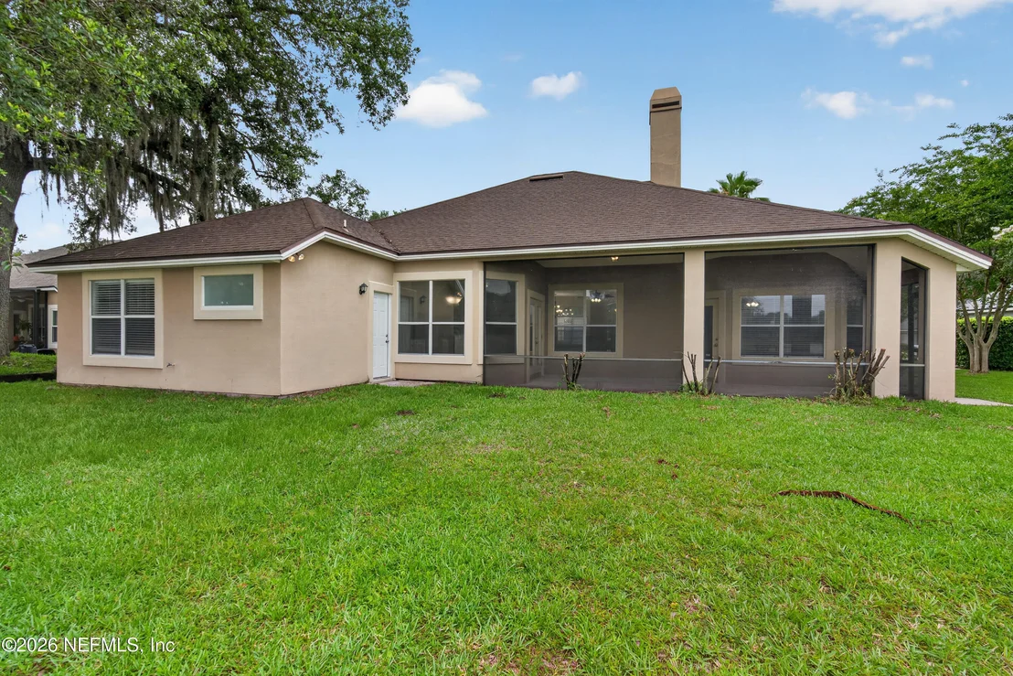 Photo of 587 OAKMONT Drive