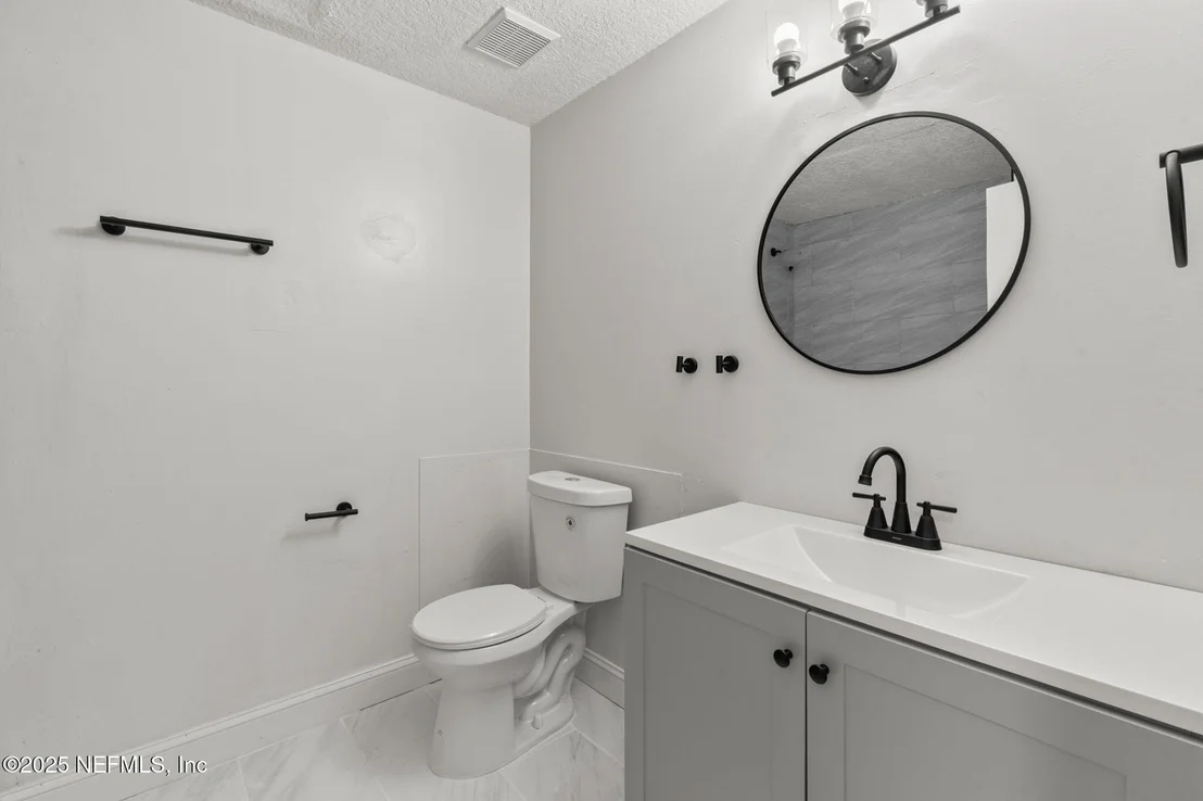 Photo of 432 NEPTUNE Road