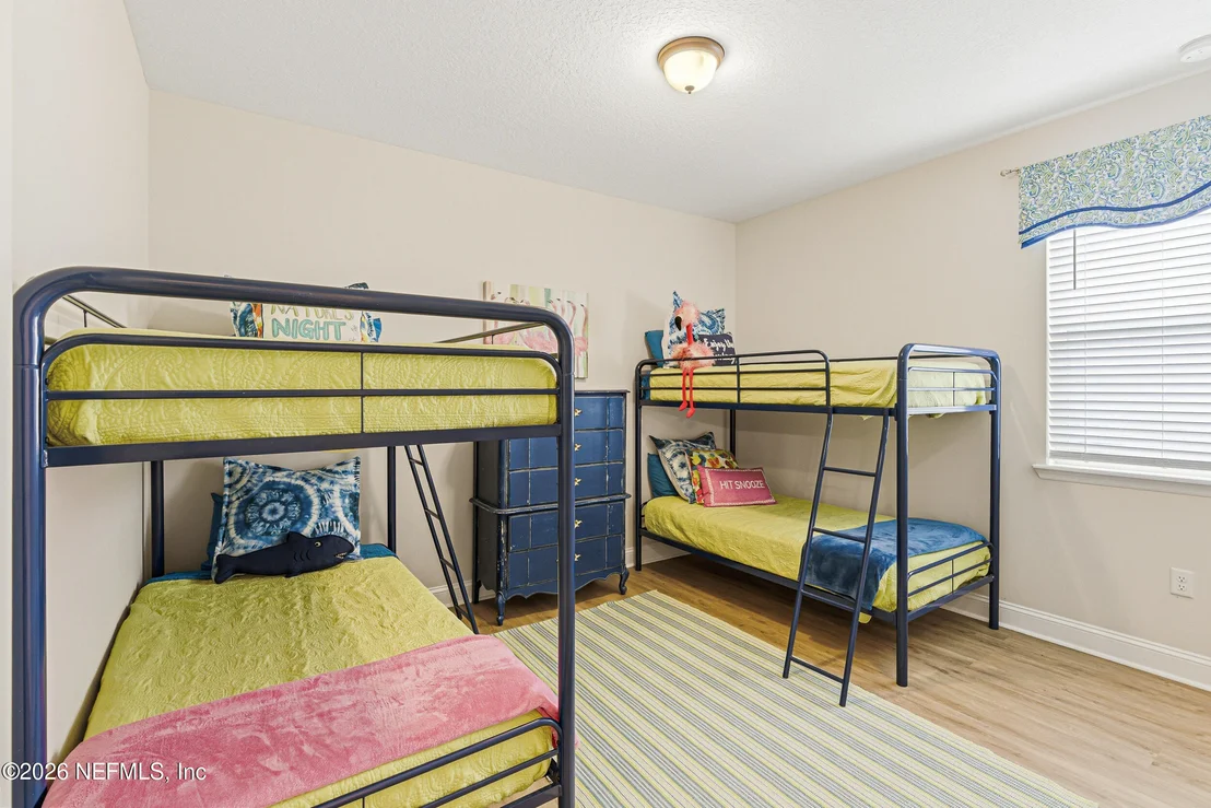 Photo of 633 KENDALL CROSSING Drive