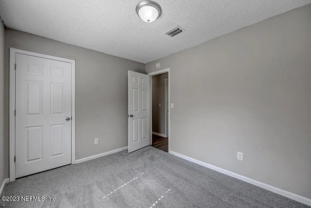 Photo of 705 N 7TH Street N