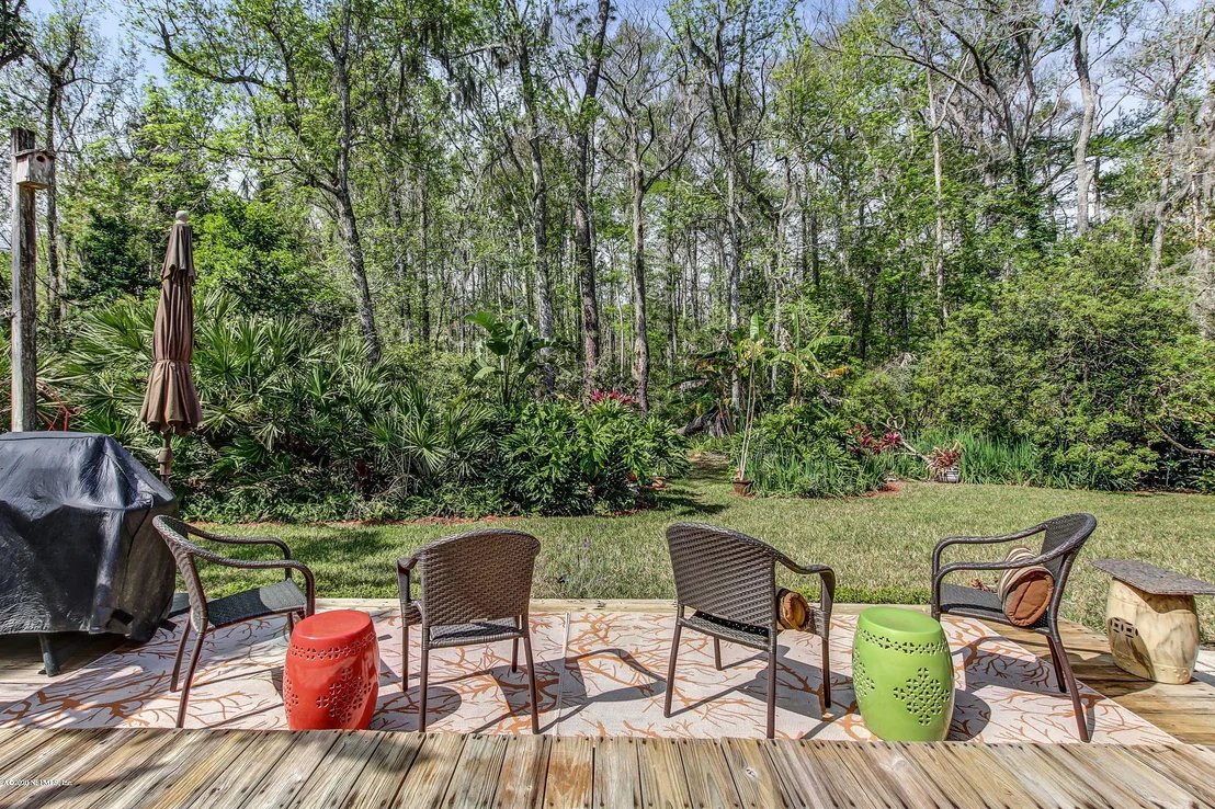 Photo of 8128 SUFFIELD Court
