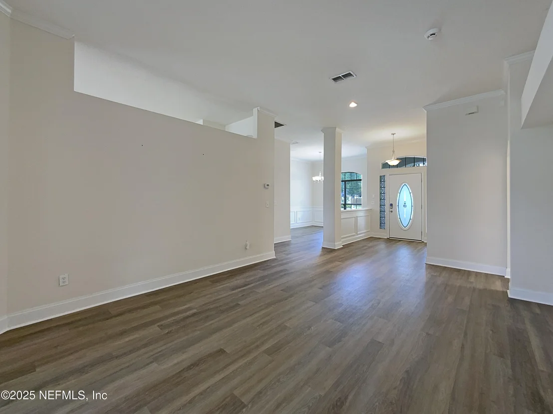 Photo of 689 BOX BRANCH Circle
