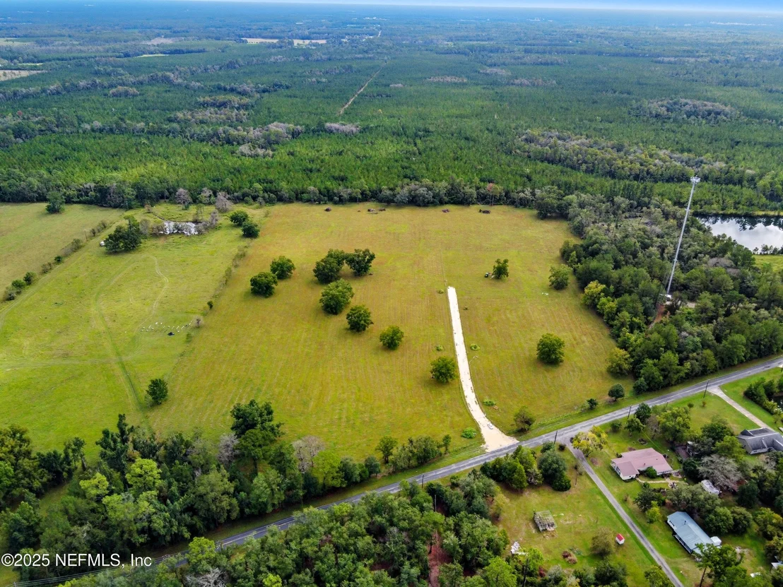Photo of 11242 HOGAN Road