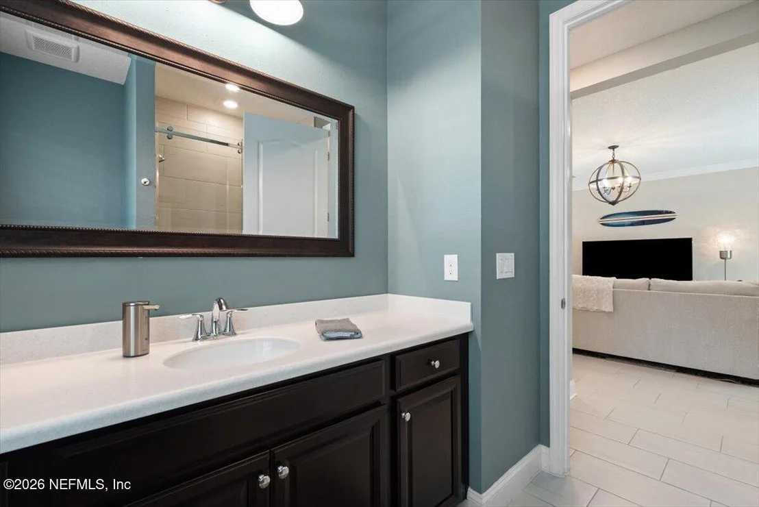 Photo of 472 GLORIETA Drive