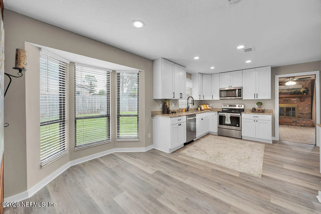 Photo of 2275 FOXWOOD Drive