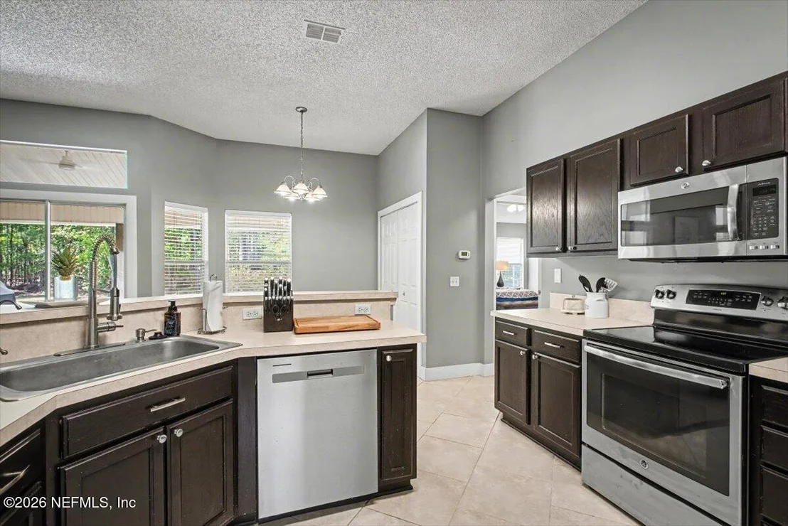 Photo of 96235 SWEETBRIAR Lane