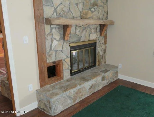 Photo of 1348 LEE Road