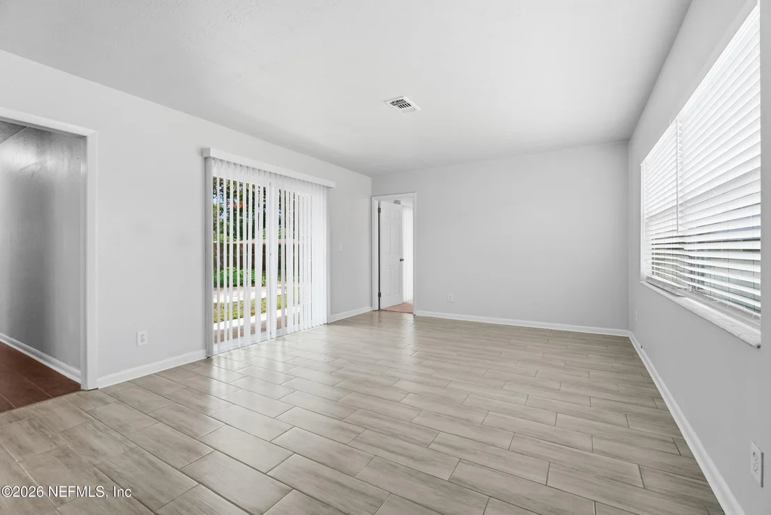 Photo of 7841 AUSTIN Road