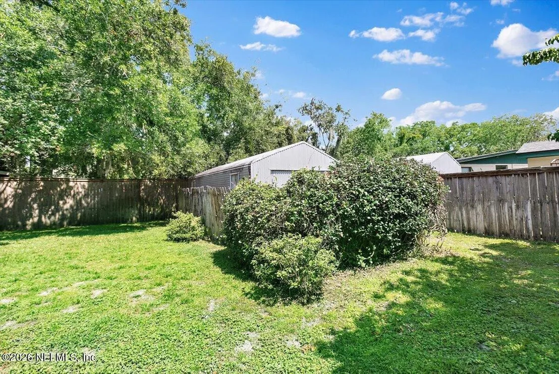 Photo of 560 MANDALAY Road