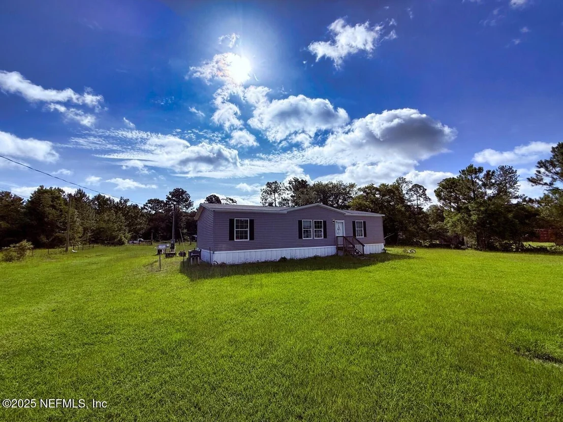 Photo of 85488 N HARTS Road
