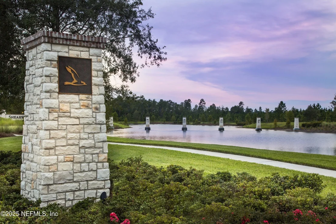 Photo of 595 KINGBIRD Drive