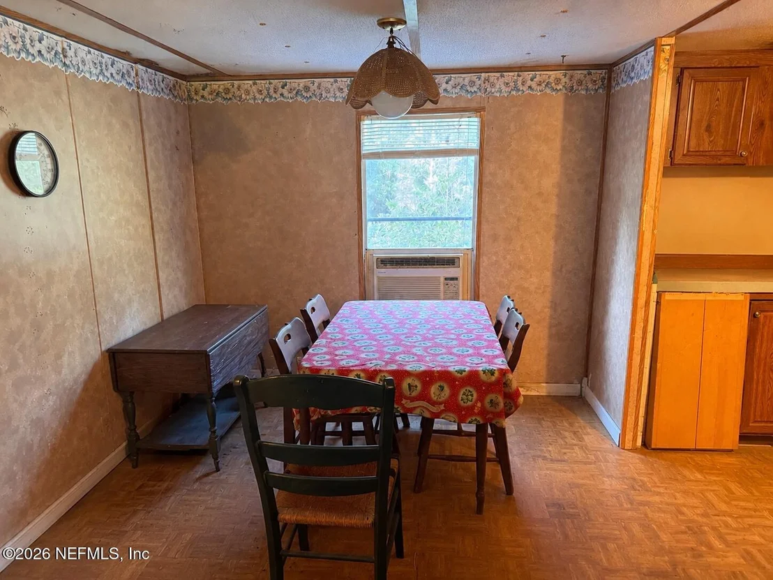 Photo of 1056 BELLAMY Road