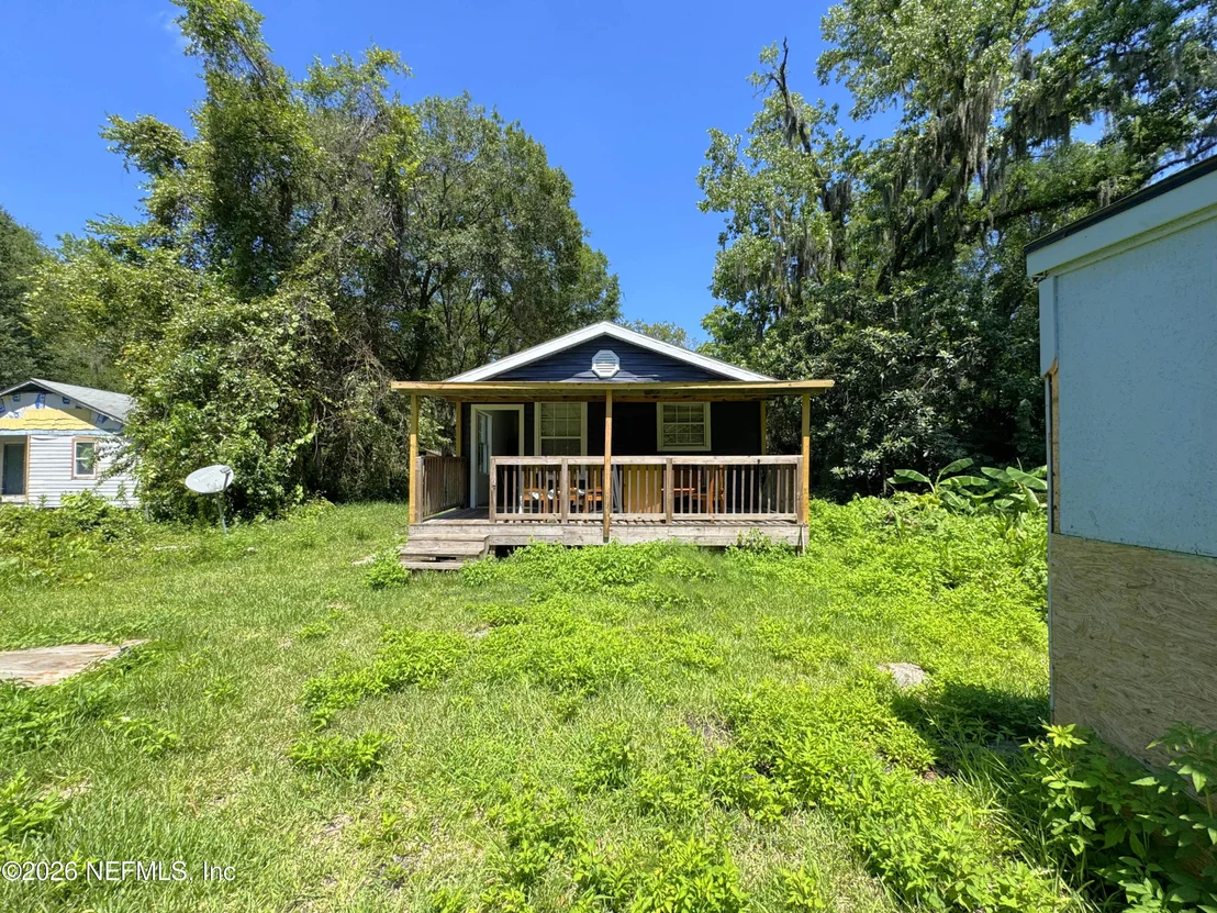 Photo of 1074 HOOD Avenue
