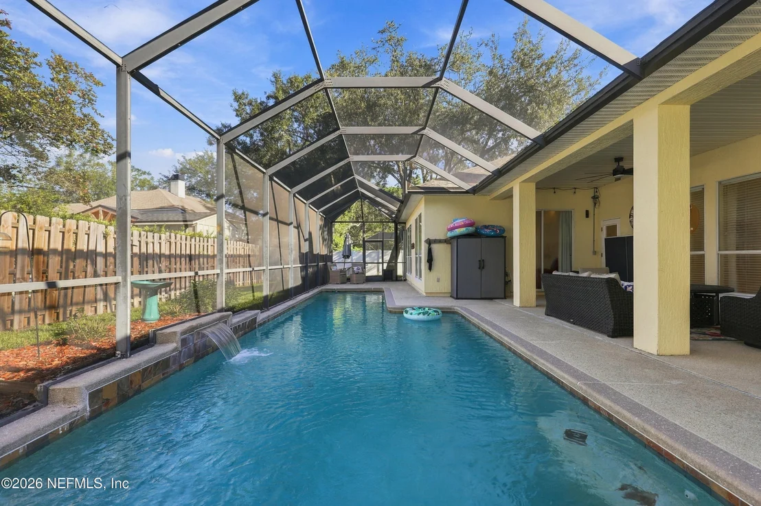 Photo of 424 HUCKLEBERRY Trail