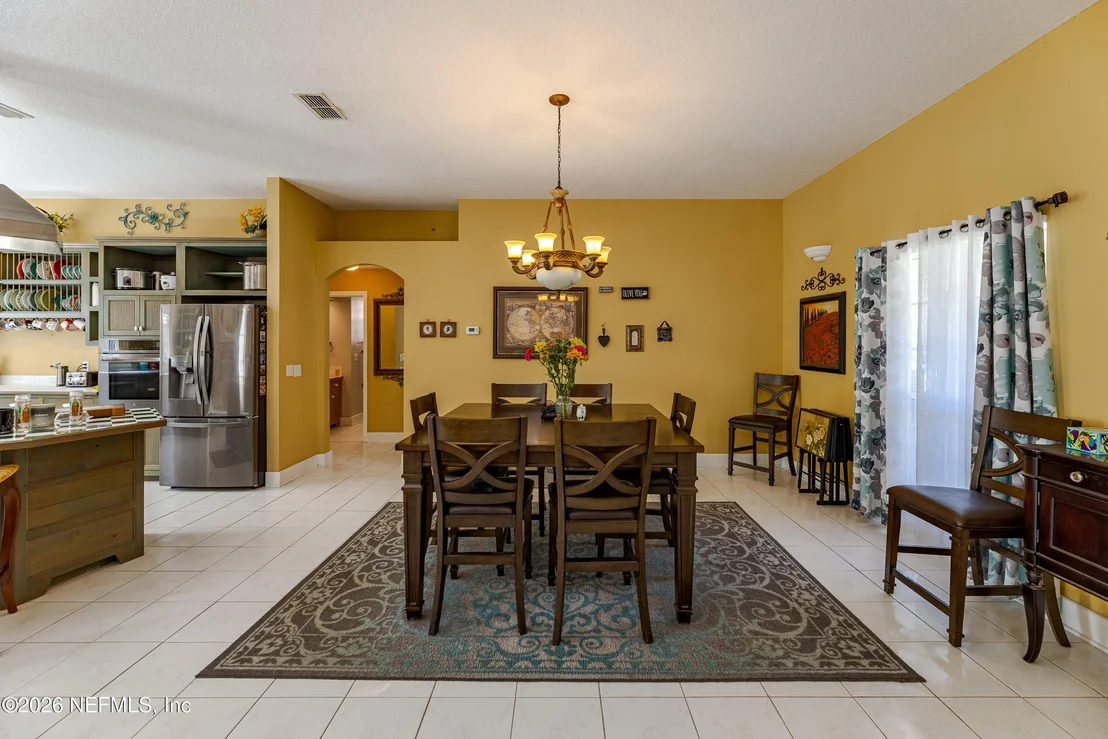Photo of 8404 NESBITT Road