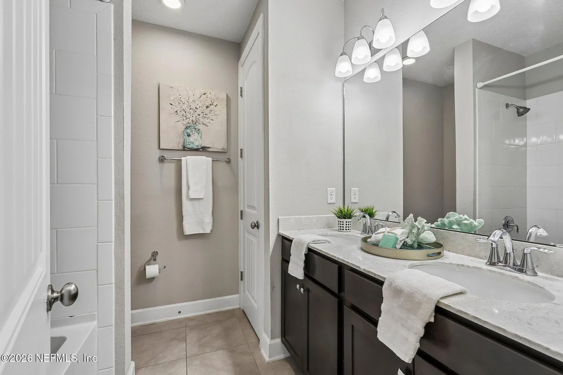Photo of 114 GLENNEYRE Circle