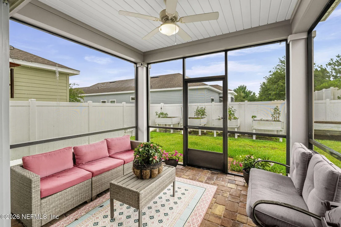 Photo of 39 CRYSTAL CREST Lane
