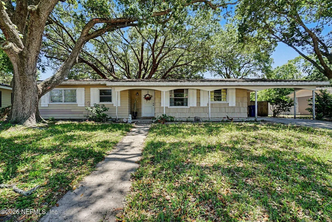 Photo of 239 DELTONA Boulevard