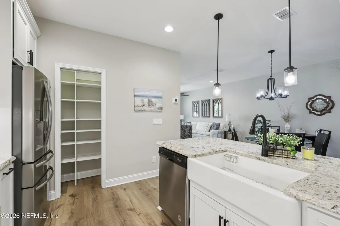 Photo of 322 PINE BLUFF Drive