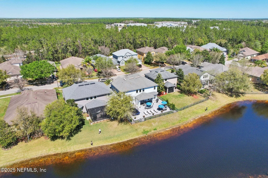 Photo of 212 CORNWALL Drive