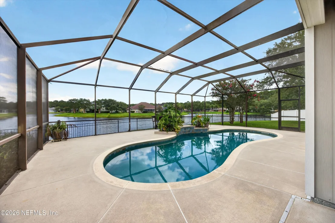 Photo of 1493 GREYFIELD Drive