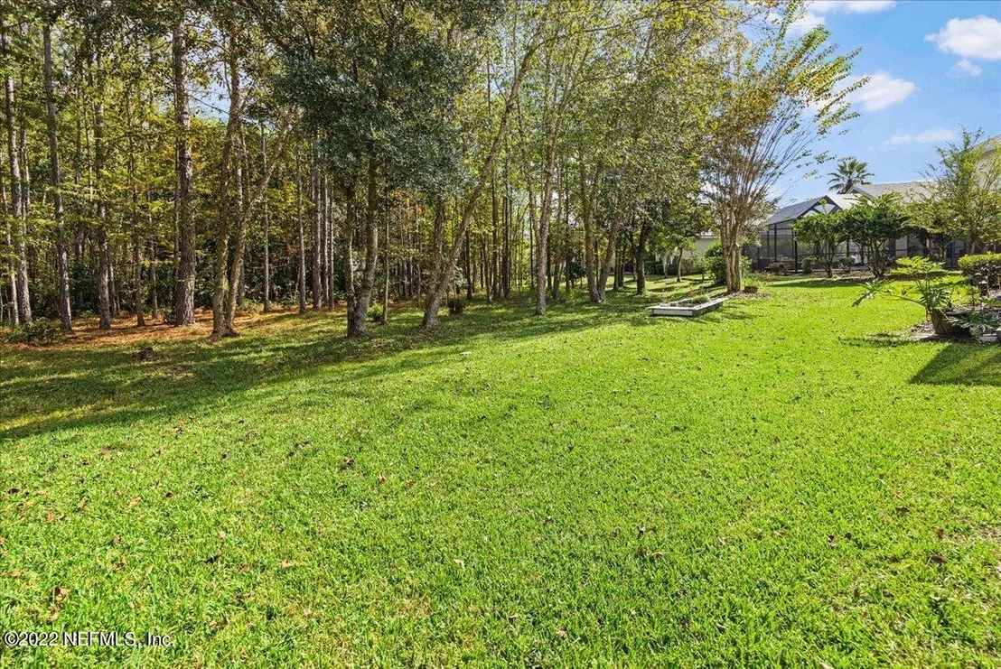 Photo of 816 EAGLE POINT Drive