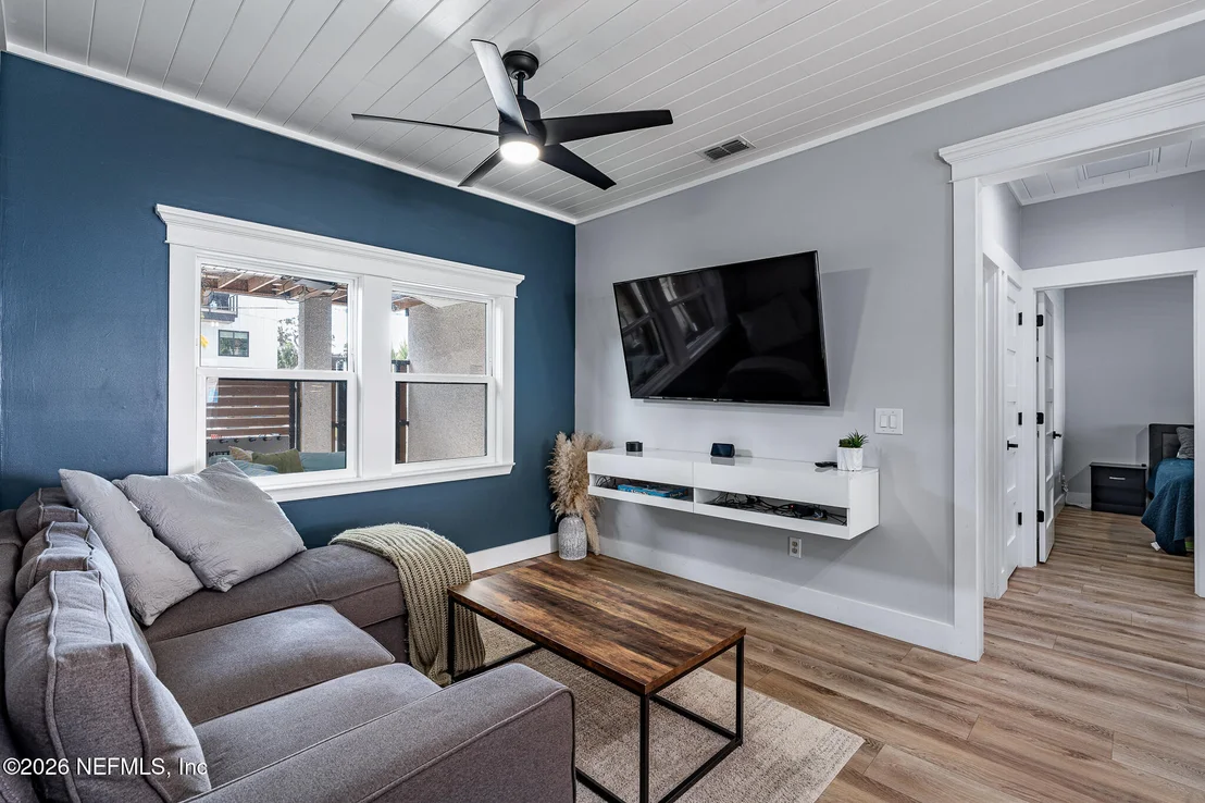 Photo of 106 E Street