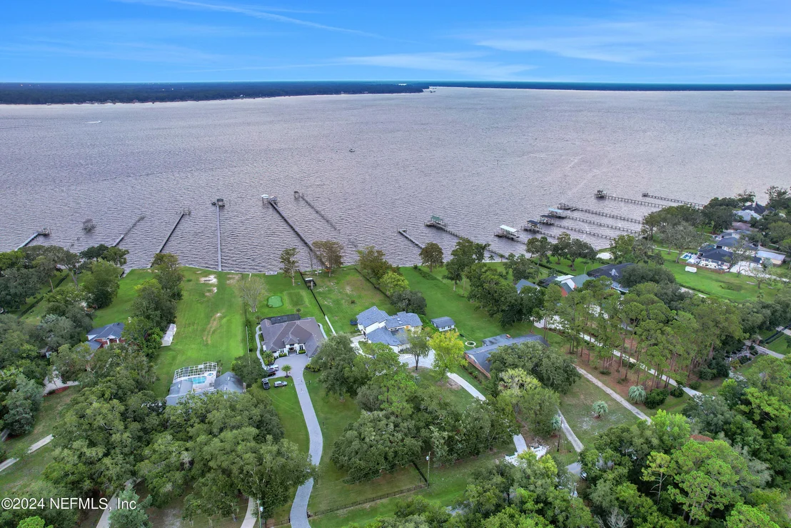 Photo of 3647 WESTOVER Road