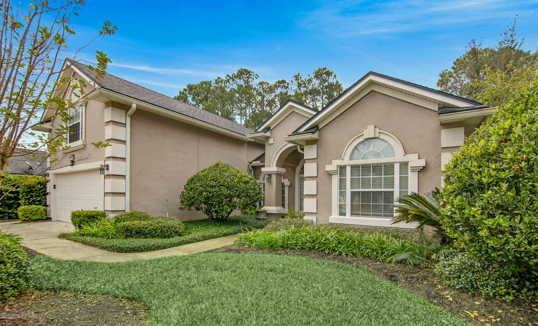 Photo of 115 GLEN OAKS Drive